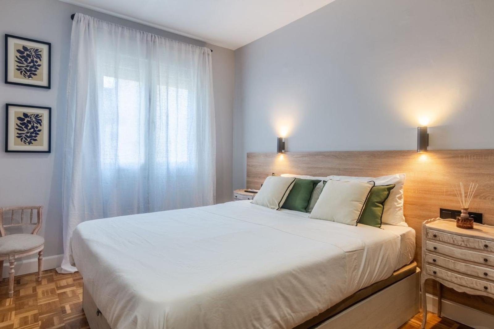 Victoria Lux 100 * Málaga